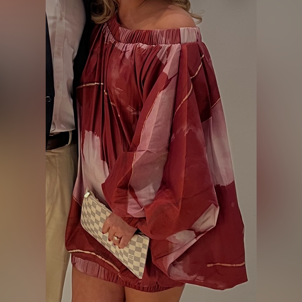 Off-Shoulder Mini Dress in Maroon Tie-Dye